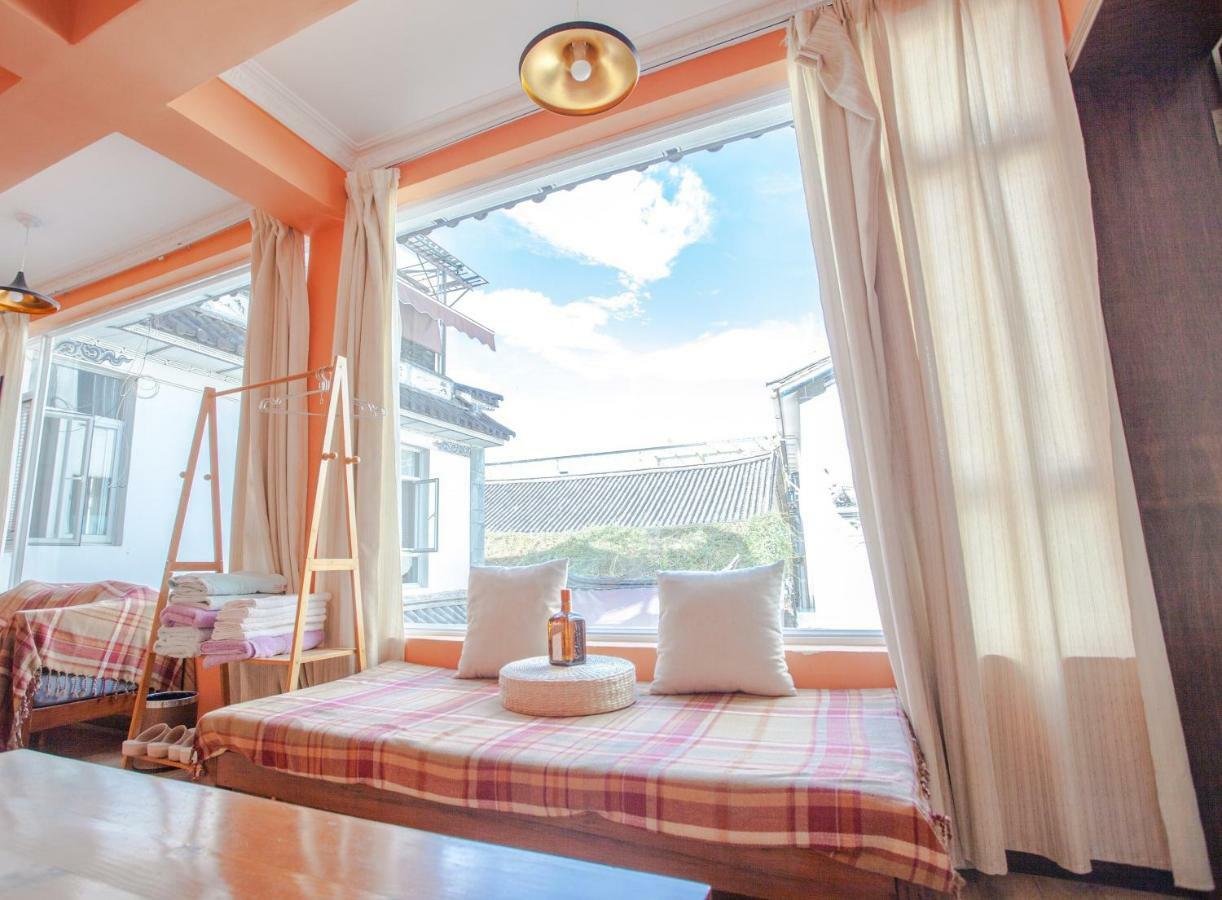 Early Spring Hotel Đại Lý Ngoại thất bức ảnh
