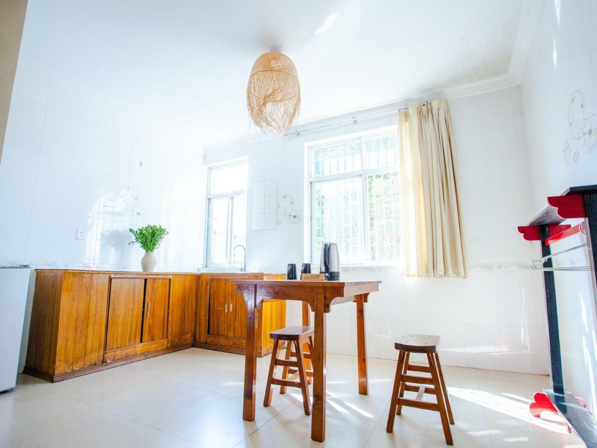 Early Spring Hotel Đại Lý Ngoại thất bức ảnh